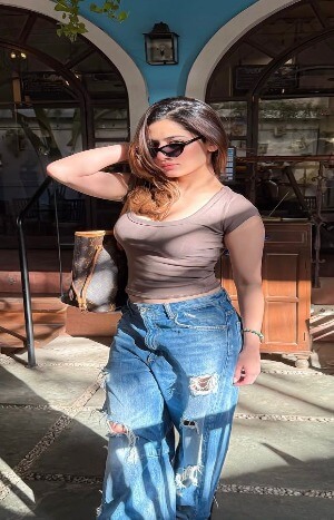 VIP call girl in Indore